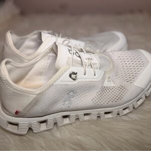 On Running Women's Cream Sneakers